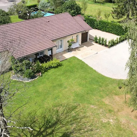 Chez Monette Nance
